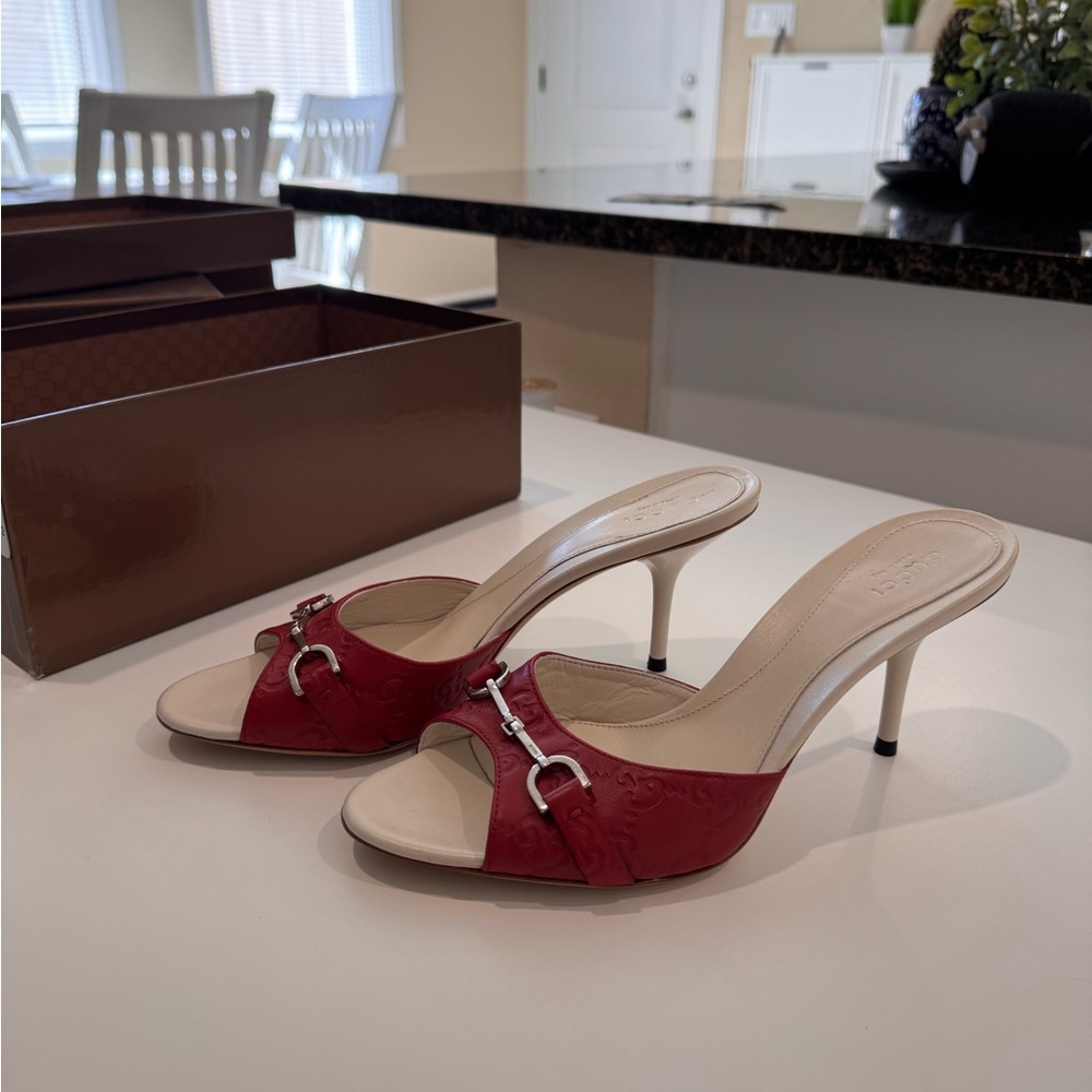 NEW AUTHENTIC Gucci Red Open-Toe Heels 👠
Perfect for Valentines ❤️ - Picture 3 of 7